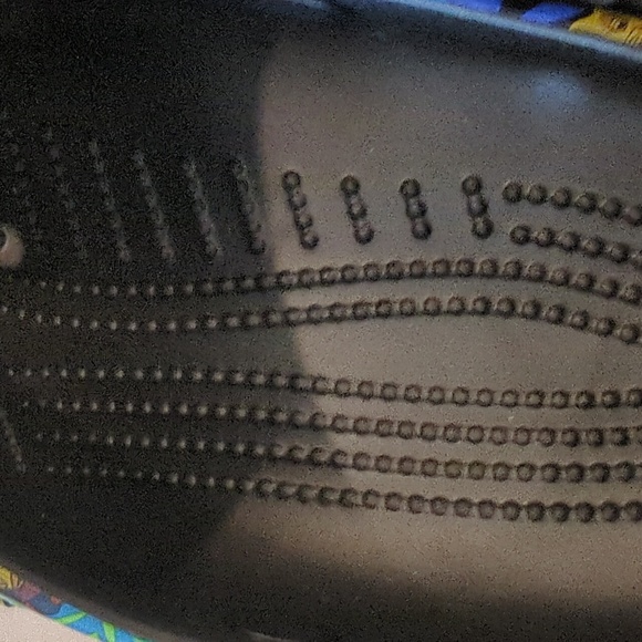 Crocs Disney Lion King M7W9 NWT - Picture 6 of 8